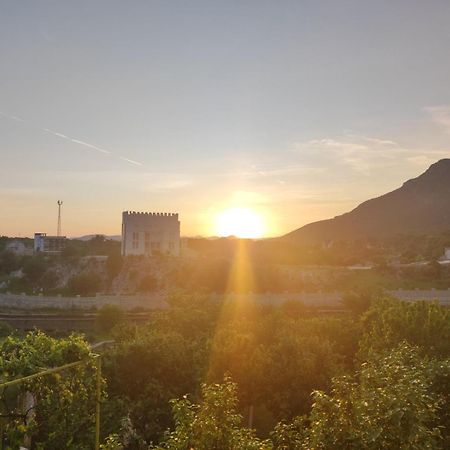 Apartments Pravica Τρέμπινιε Εξωτερικό φωτογραφία