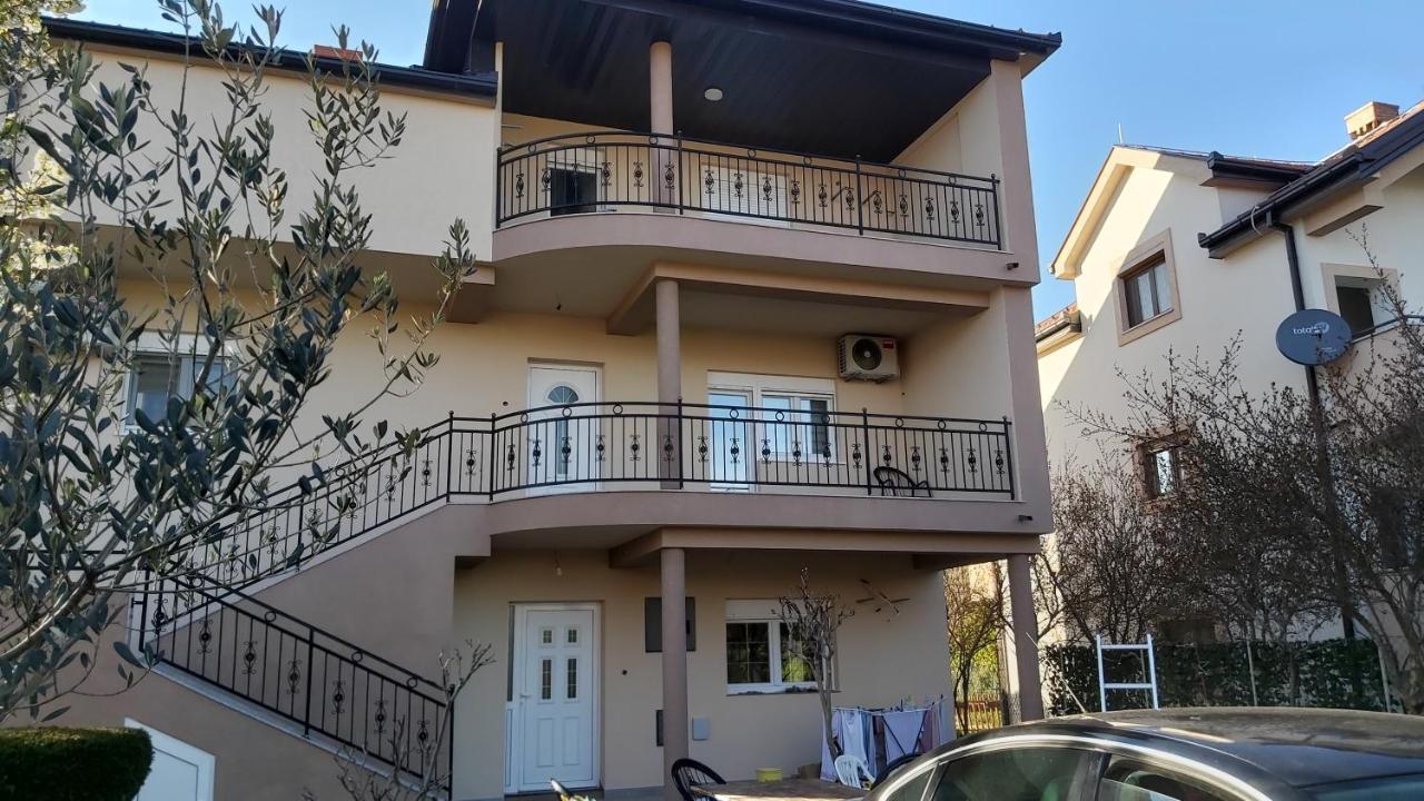 Apartments Pravica Τρέμπινιε Εξωτερικό φωτογραφία