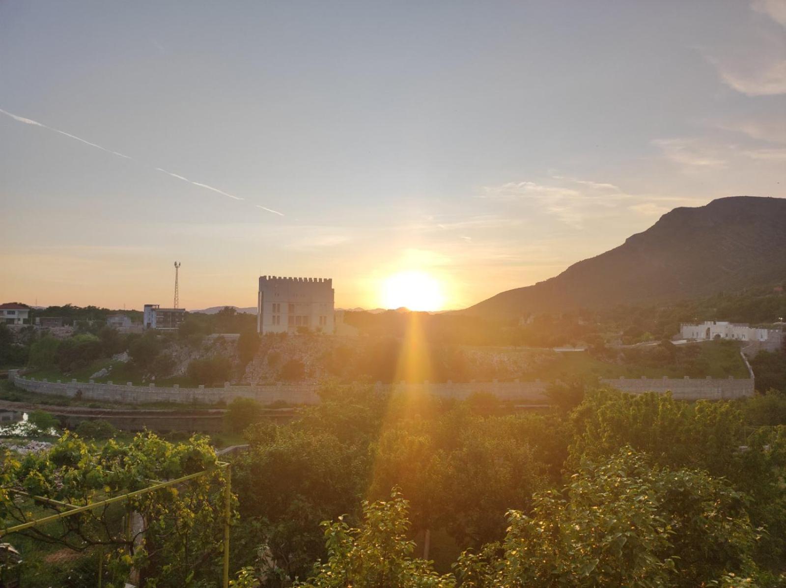 Apartments Pravica Τρέμπινιε Εξωτερικό φωτογραφία