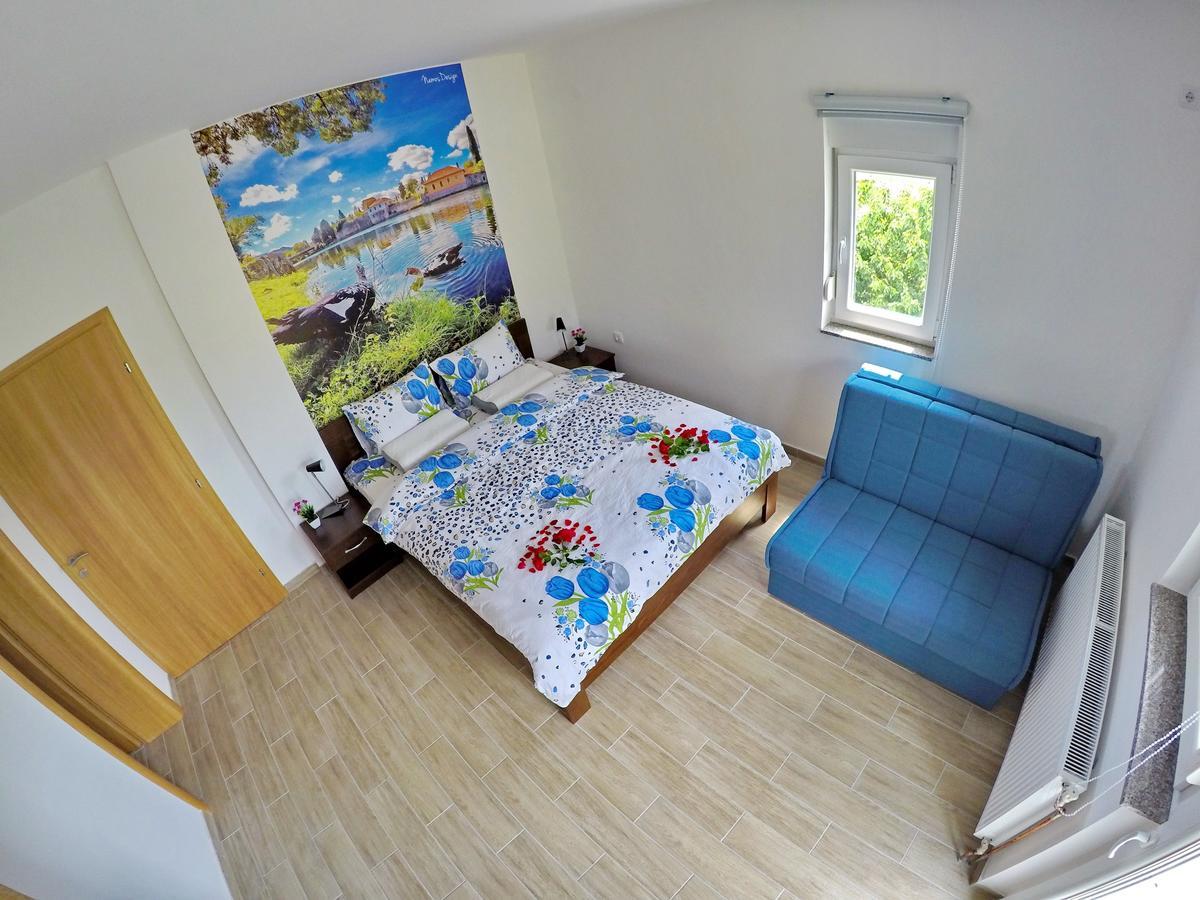 Apartments Pravica Τρέμπινιε Εξωτερικό φωτογραφία