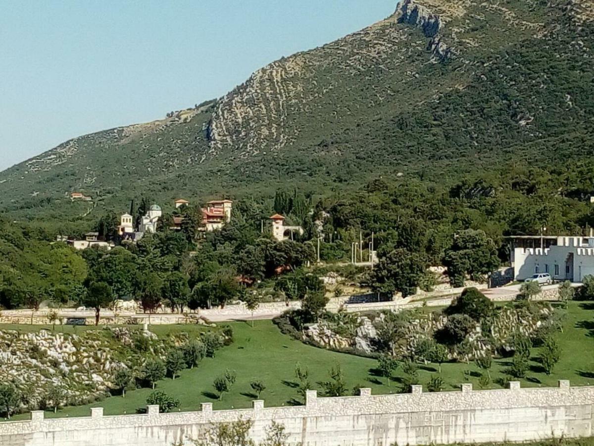 Apartments Pravica Τρέμπινιε Εξωτερικό φωτογραφία